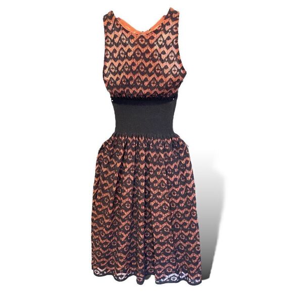 ALAÏA PARIS Orange/Coral & Black STUNNING Crochet Dress - Picture 9 of 13